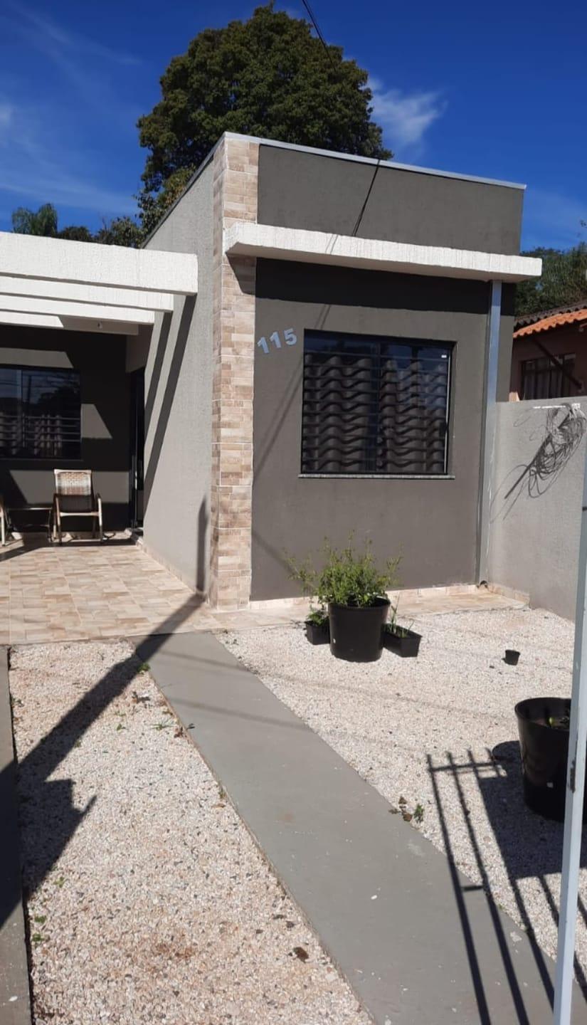 Casa com 3 quartos, à venda em Ponta Grossa, Estrela